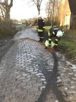 oel_auf_Strasse_02